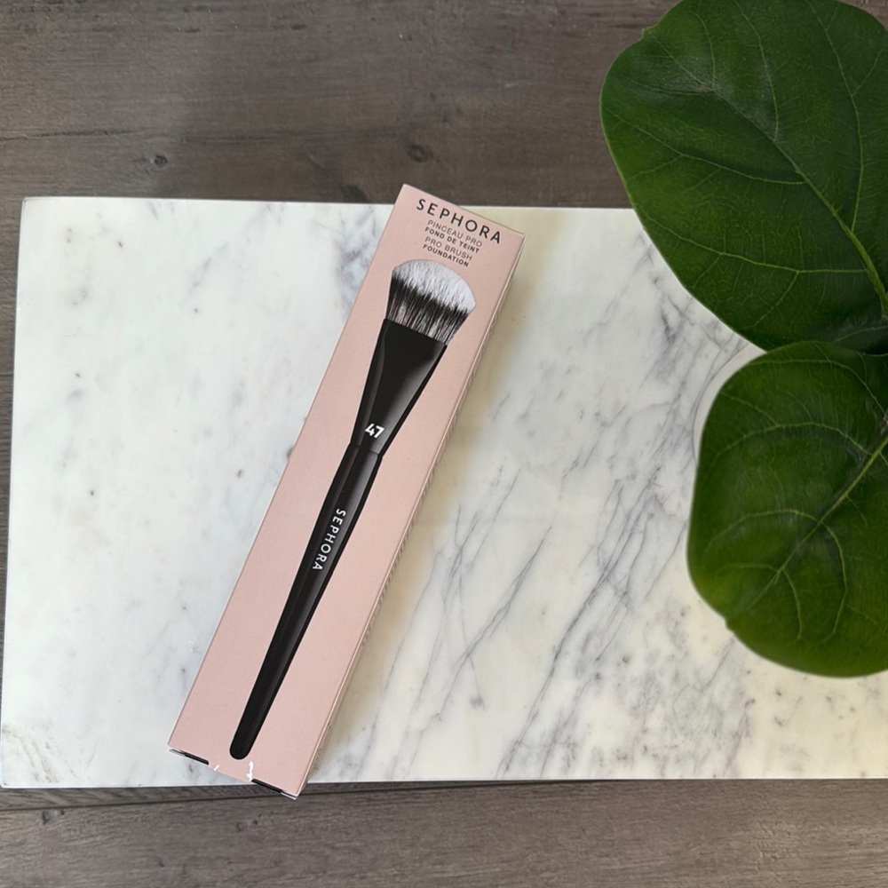NWOT Sephora 47 Makeup Brush